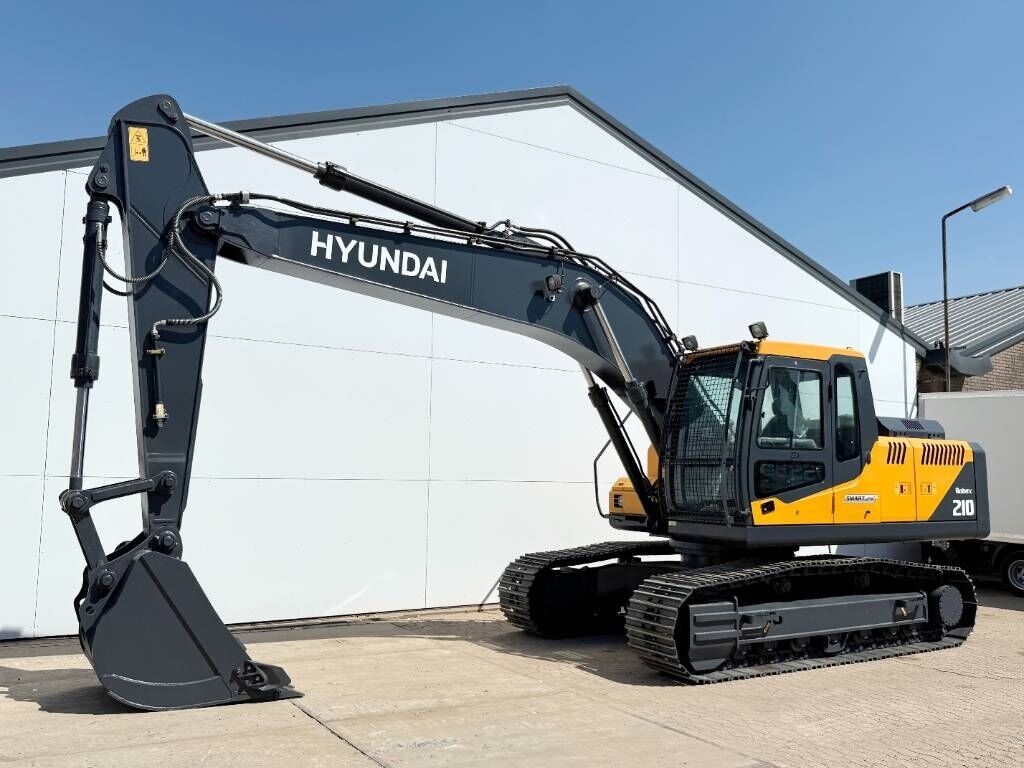 Hyundai R210 *2025 Model* New / Unused / Hammer Lines 2