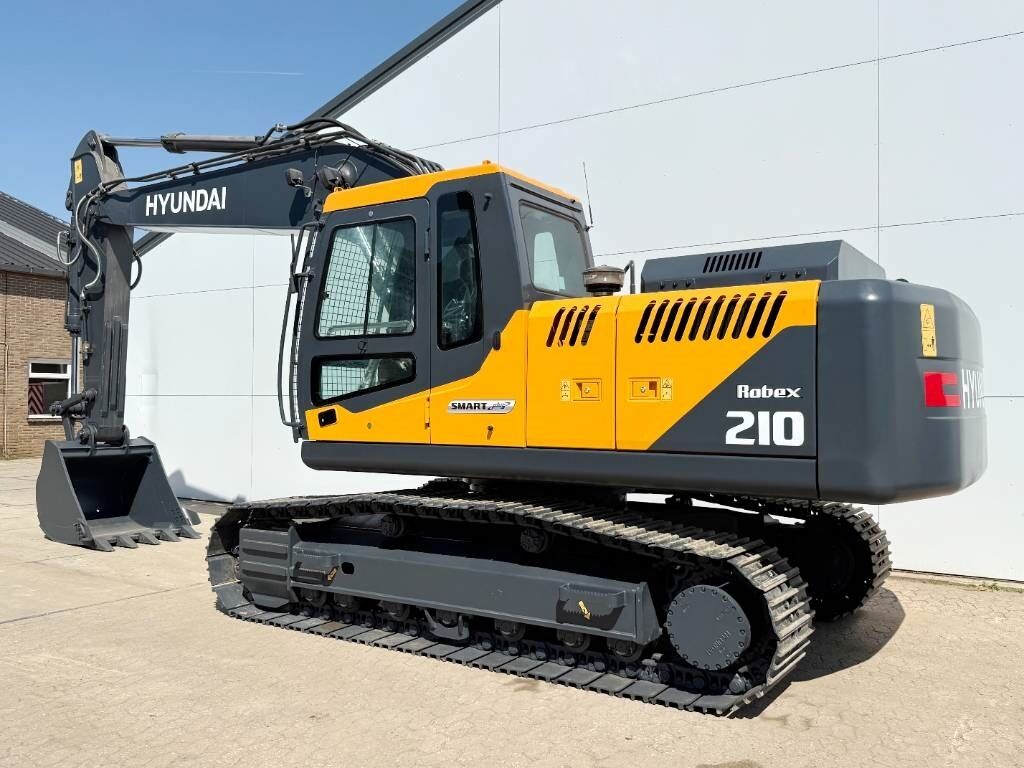 Hyundai R210 *2025 Model* New / Unused / Hammer Lines 3