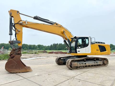 Liebherr R946LC - Low Hours / Backup Camera