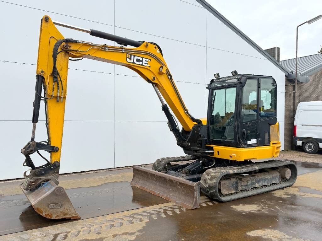 JCB 86C-1 - Hammer Lines / Quick Coupler 2