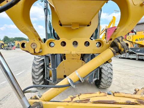 CAT 12M2 AWD - Blade Extension / Front Lift