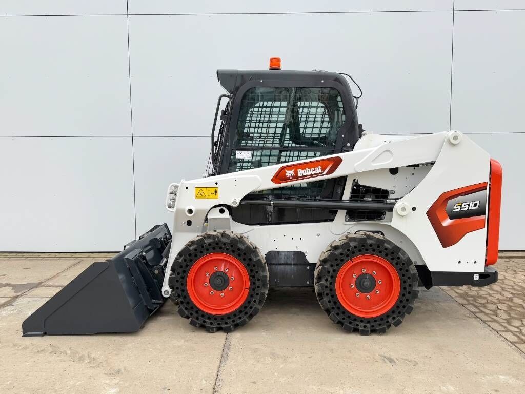 Bobcat S510 - New / Unused / Closed Cabine / AC 2