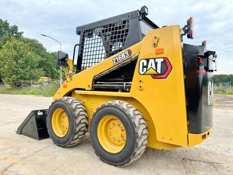 CAT 216B3 - New / Unused / Extra Hydraulic