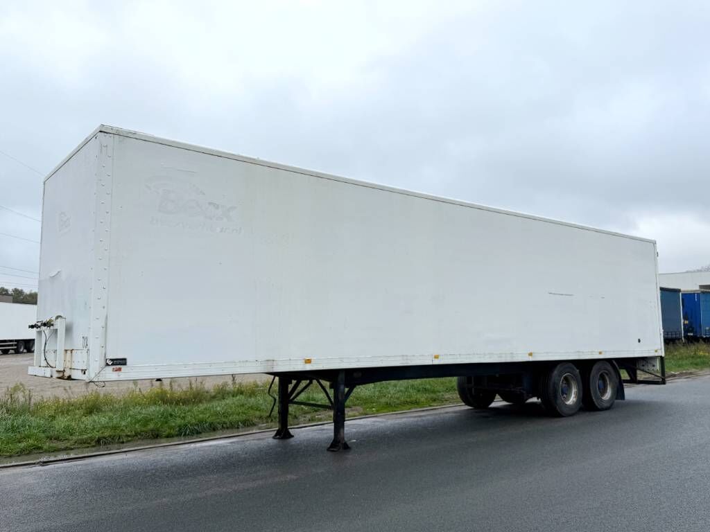 2126 D-18 - Dutch Trailer / 2 Axles 1