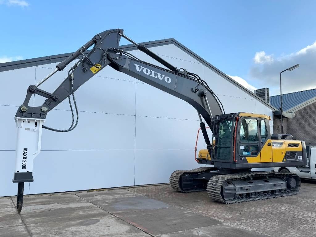 Volvo EC220D + Maxx 2000 Hammer New / Unused / 2025 Mo 2