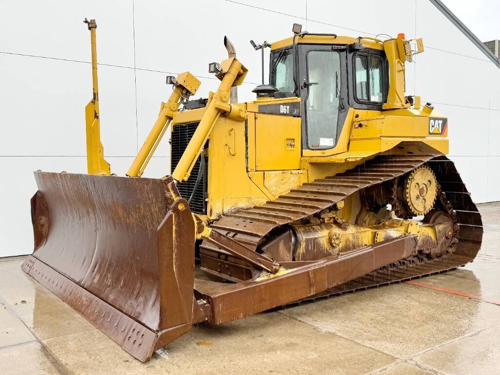 CAT D6T LGP - Dutch Machine / Camerea / CE + EPA / A 1