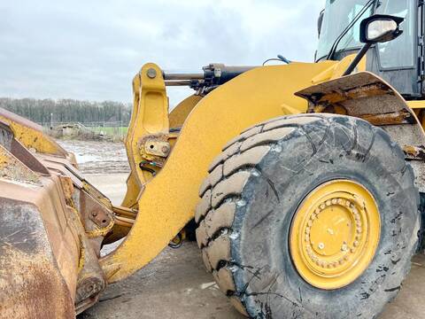 CAT 980K - Weight System / Automatic Greasing