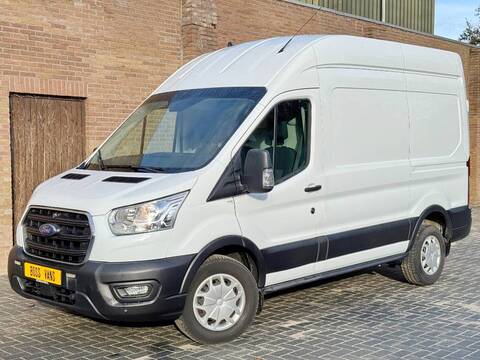 Ford Transit 130hp - AC Cruise Camera Parking Sensors