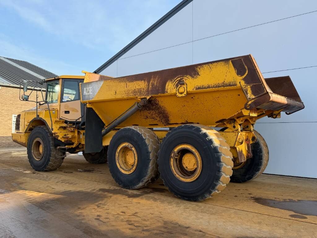 Volvo A25E - Airco / Camera / Heated Seat 2
