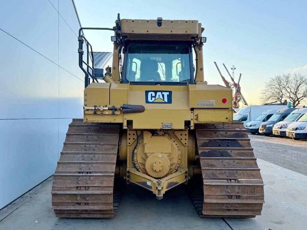 CAT D6T - Ripper Valve / Airco 3