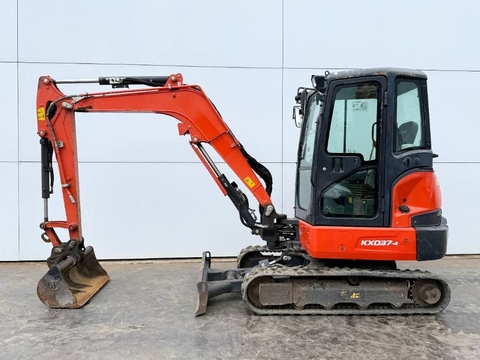 Kubota KX037-4 - Hammer Lines / Quick Coupler