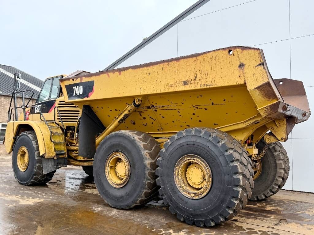 CAT 740 - Automatic Greasing / Body Heating / AC 2