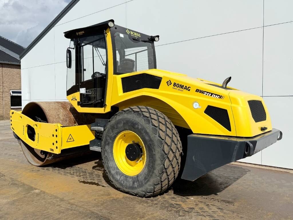 Bomag BW211DH-5 - German Machine / Only 1311 Hours 3