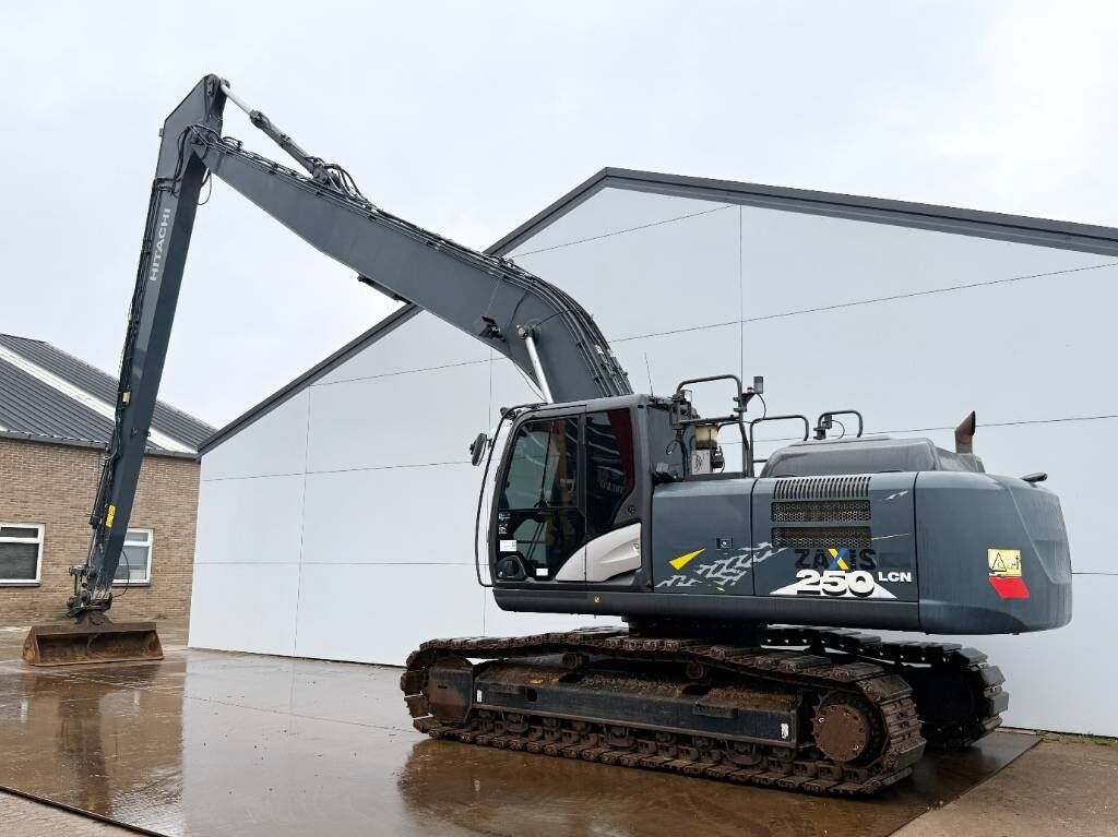 Hitachi ZX250LCN-6 - 18m / TRIMBLE GPS / German Machine 3