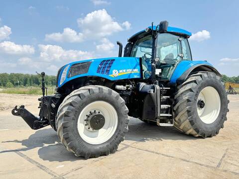 New Holland T8.360 - 3580 HOURS