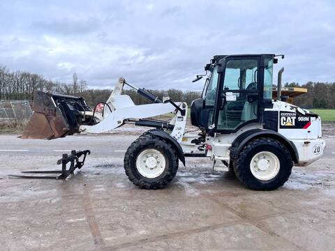 CAT 908M FORKS+BUCKET / Low Hours / CE