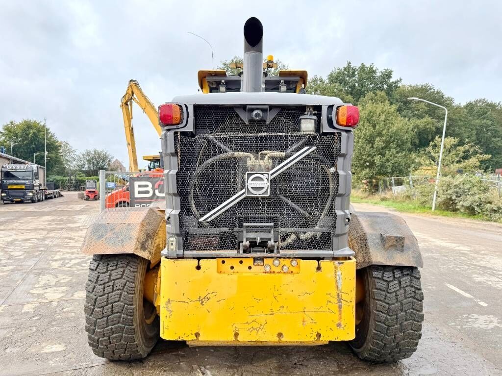 Volvo G970 - 5.5 Meter Blade / EPA Certified 3