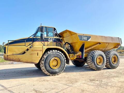 CAT 740 - Central Greasing / Airco