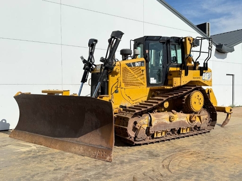 CAT D6T XL - 3 Tine Ripper / 6 Way Blade / Camera