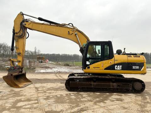 CAT 323DL Good Working Condition / CE
