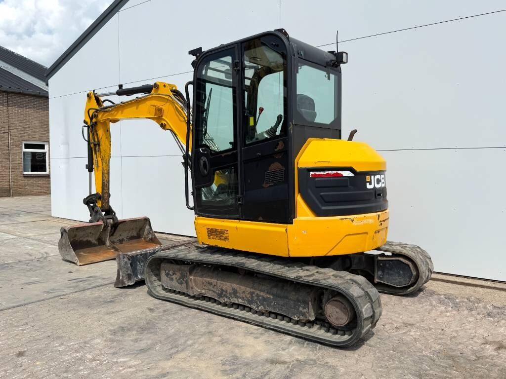 JCB 48Z-1 - Hammer Lines / Quick Coupler 3