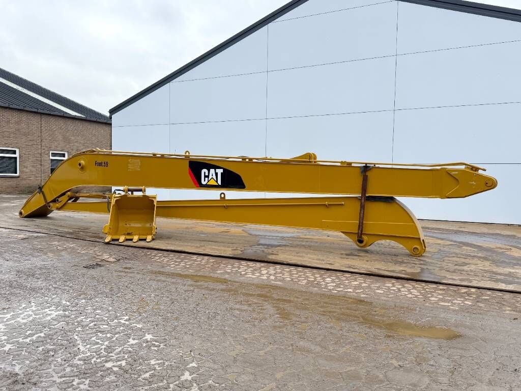 CAT Long Reach Attachments 18m - Fits to 20-25t 3