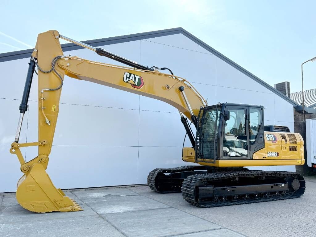 CAT 323D3 *2025 Model* - New / Unused / Hammer Lines 2