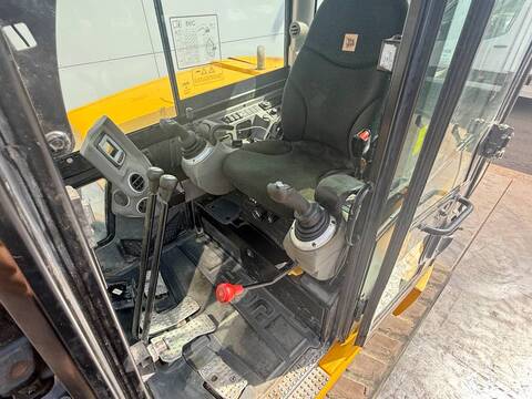 8796-b1fc926a3167bdbdef858fc57d498f80-6064156