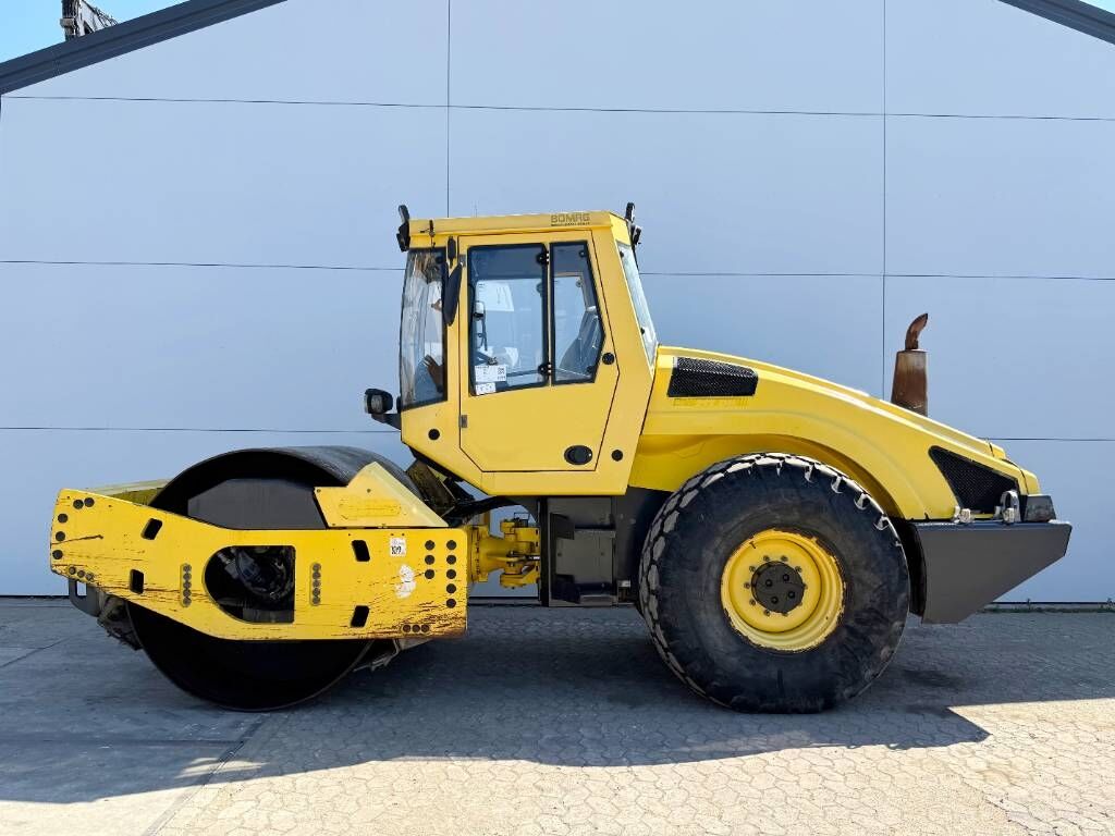 Bomag BW213DH-4 - EVIB/BVC / German Machine / Airco 1