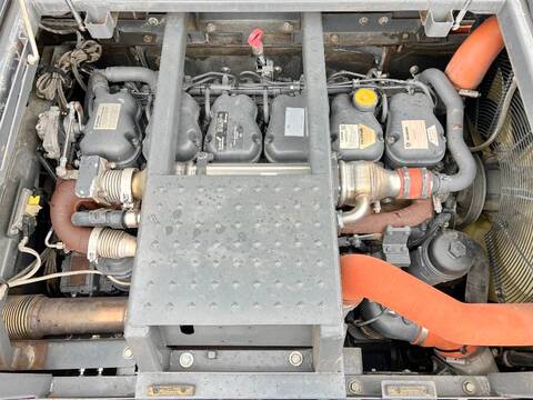 Doosan DX420LC-5 - Scania Engine / Good Condition