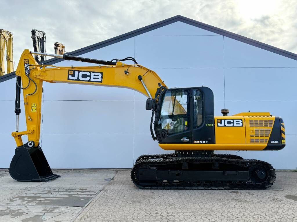 JCB 205 - New / Unused / Hammer Lines 1