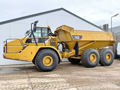 CAT 740 - Automatic Greasing / Airco