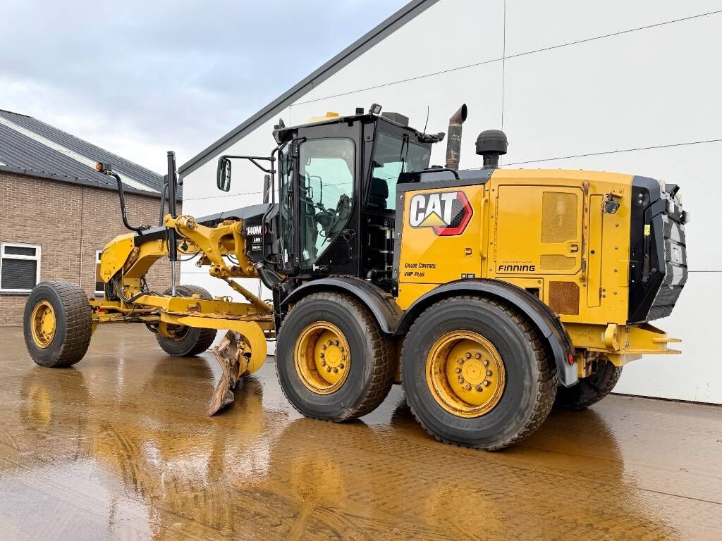 CAT 140M2 VHP AWH 6x6 - 4.88m Blade 2