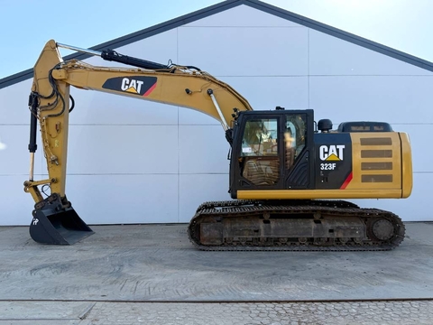 CAT 323FL - New Bucket / Hammer Lines / Camera