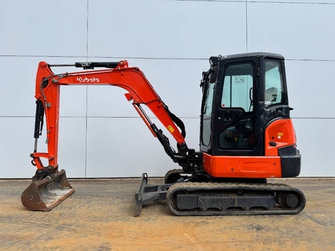 Kubota KX037-4 - Hammer Lines / Quick Coupler