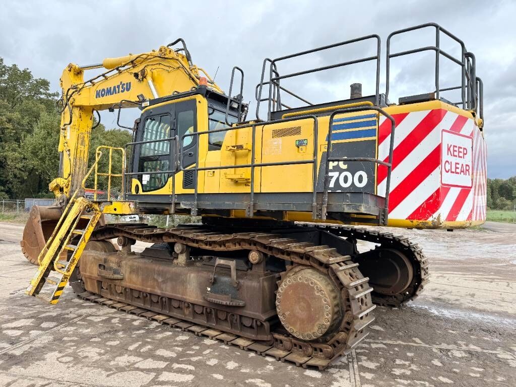 Komatsu PC700LC-8EO - Adjustable UC / Hydraulic Stairs 2