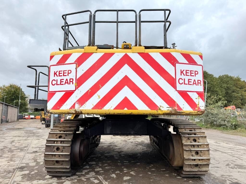 Komatsu PC700LC-8EO - Adjustable UC / Hydraulic Stairs 3