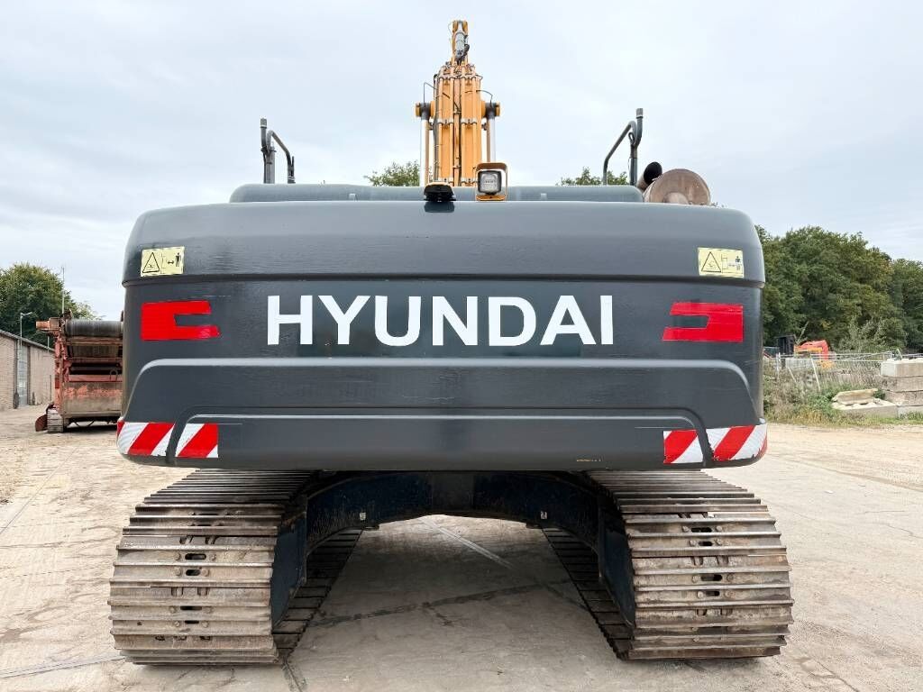 Hyundai HX300LR 18m Long Reach - 2 Units Available! 3