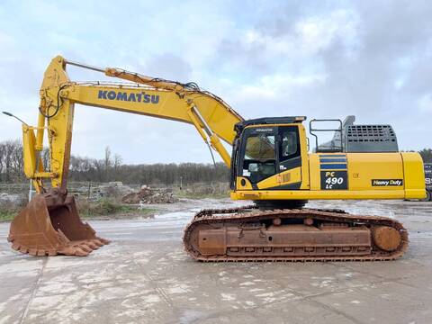 Komatsu PC490LC-11 - Automatic Greasing / Backup Camera