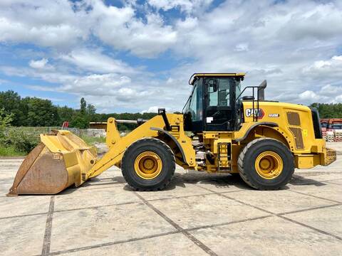 CAT 950M - Dutch machine / Low Hours