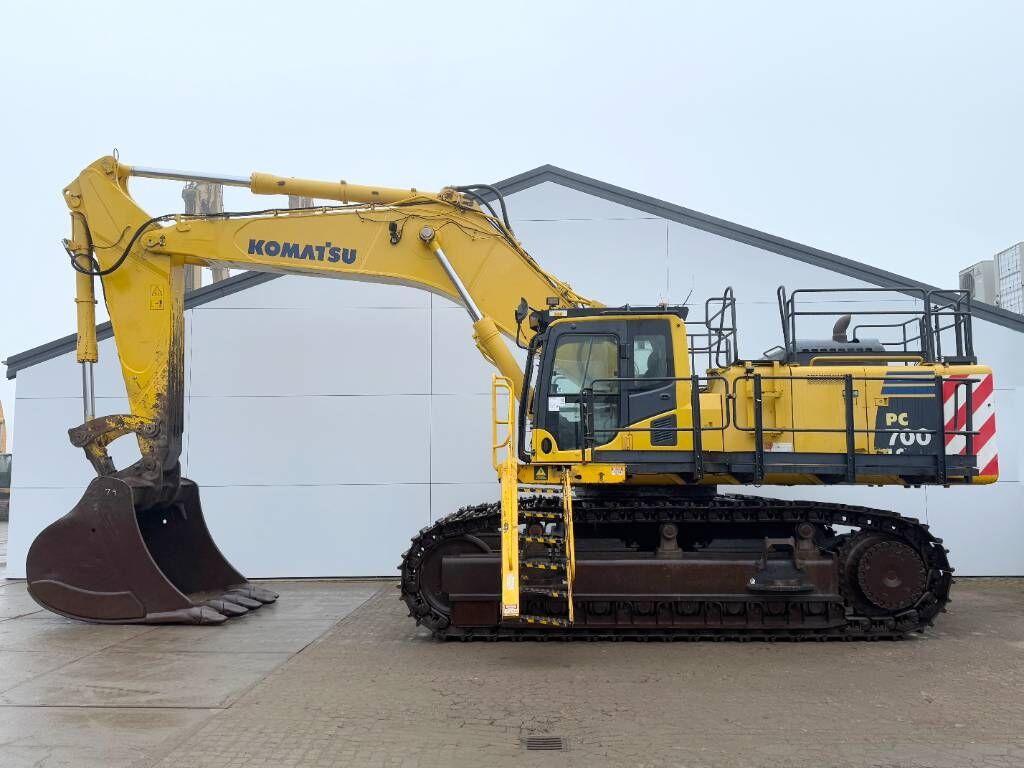 Komatsu PC700LC-8EO Adjustable Undercarriage / Hydr Stai 1