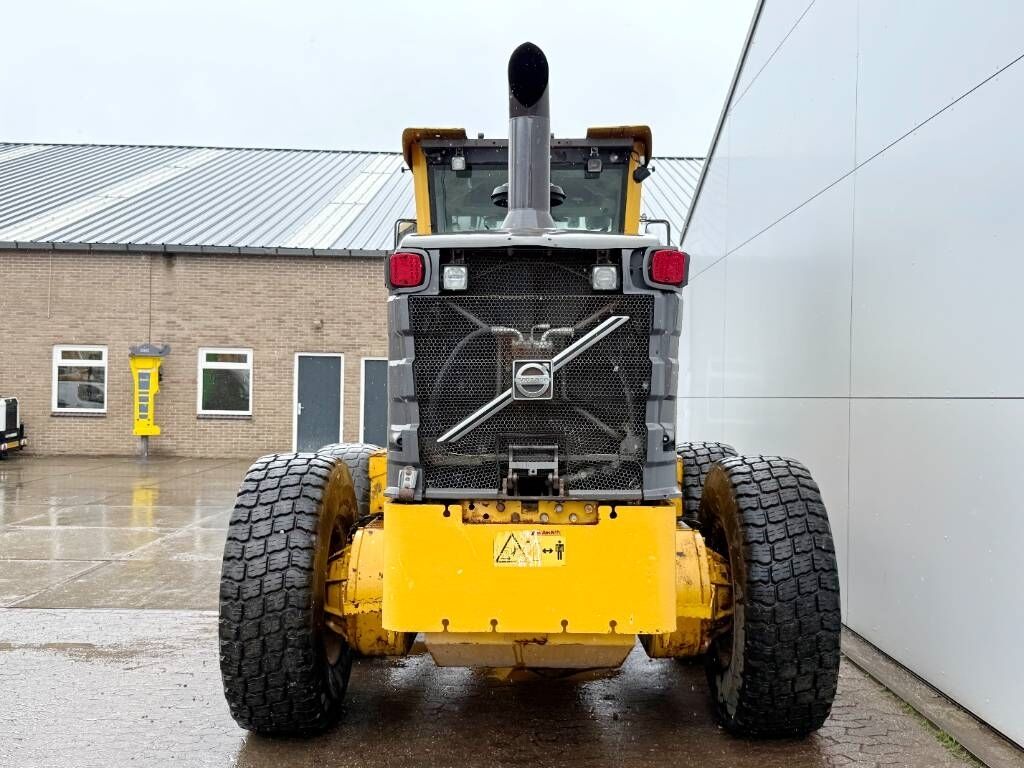 Volvo G946 AWD - 4.25m Blade Width / Airco / 6x6 3