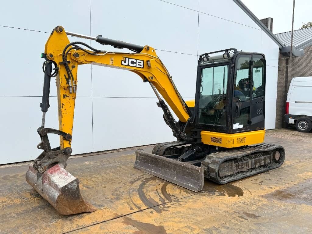 JCB 48Z-1 - Hammer Lines / Quick Coupler 2