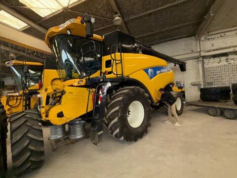 New Holland CR9080