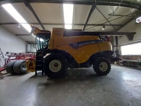 New Holland CR8.80 2