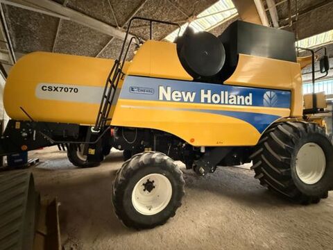 New Holland CSX7070 2