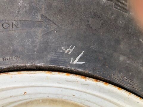 Good Year 800/70R38 3