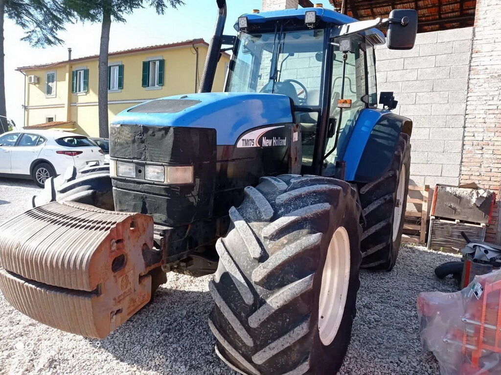New Holland TM175 1