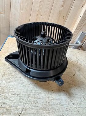 Mercedes Lüftergebläse Motor 424, 425, 427, 437 12V und 2