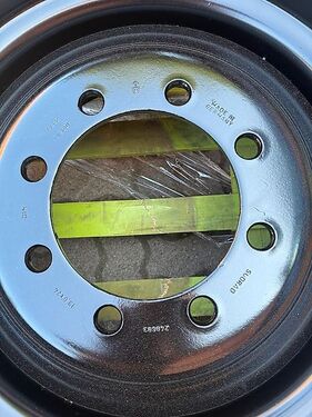 Felgen 13x24 Unimog U1600 8-Loch 445/70R24 3